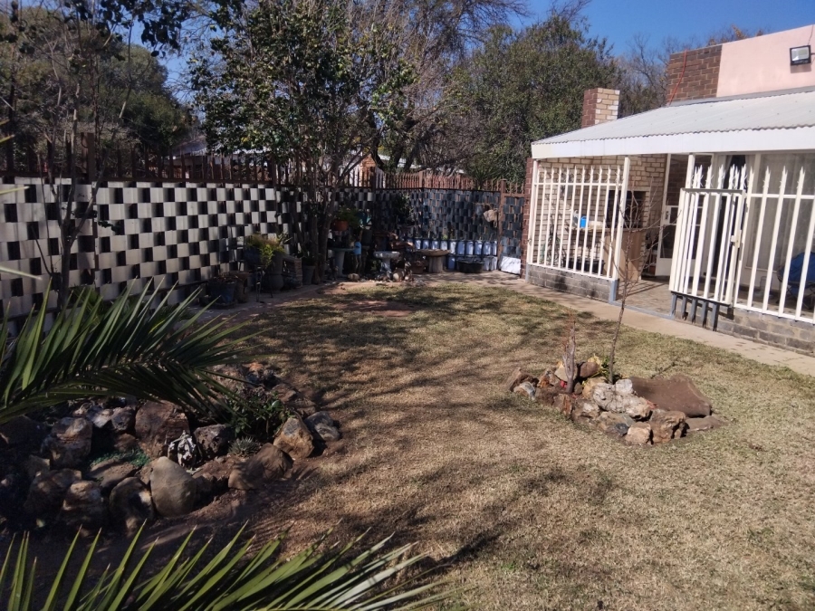2 Bedroom Property for Sale in La Hoff North West